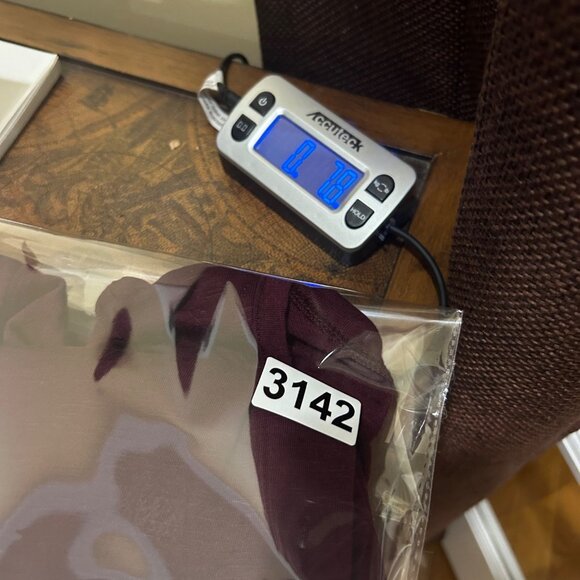 Torrid Womens 2 2X 18-20 Deep Merlot Lace Inset Top‎ 3/4 Sleeve Stretchy - Picture 9 of 9